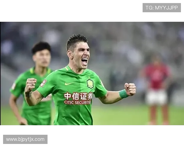 中超广州恒大迎战劲敌全力争胜展现球队实力与决心