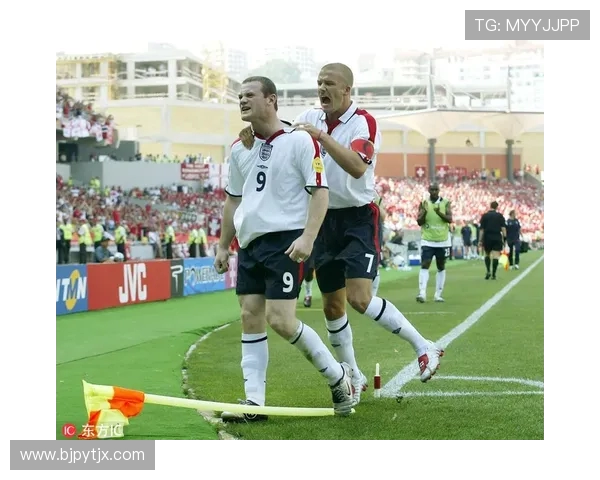 卢卡库的传奇之路：从青涩少年到世界级前锋的成长历程与成就分析