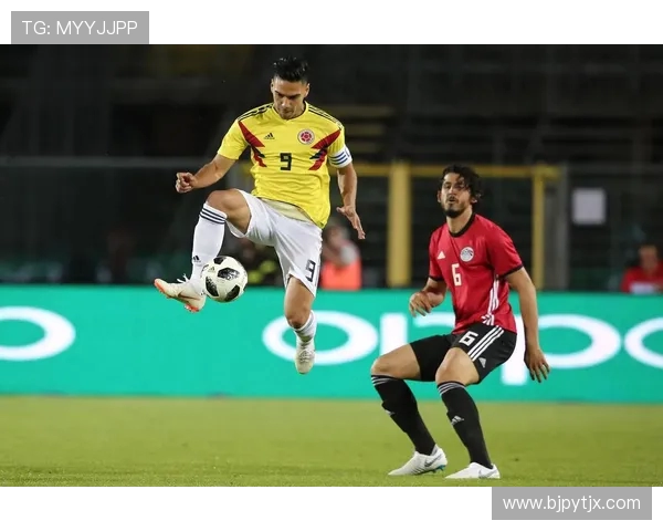 埃及队与哥伦比亚激战正酣谁能在这场较量中笑到最后